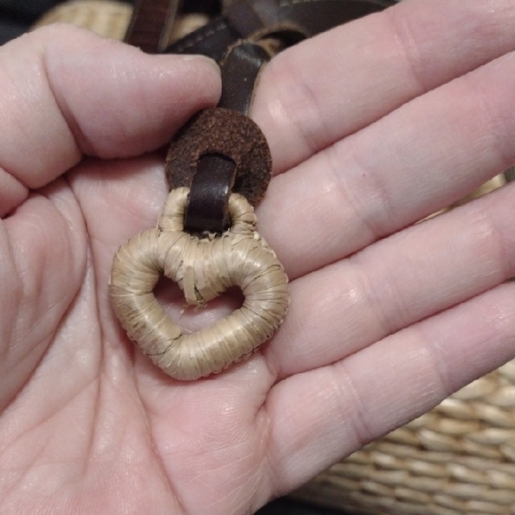 BRIGHTON Tan and Brown Tote Bag with Textured Design - Picture 4 of 7
